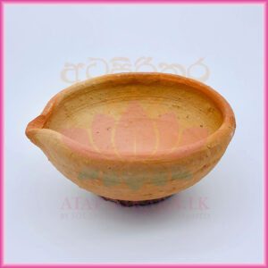 Indoor Clay Pot Medium – Triangle(මැටි පෝච්චිය